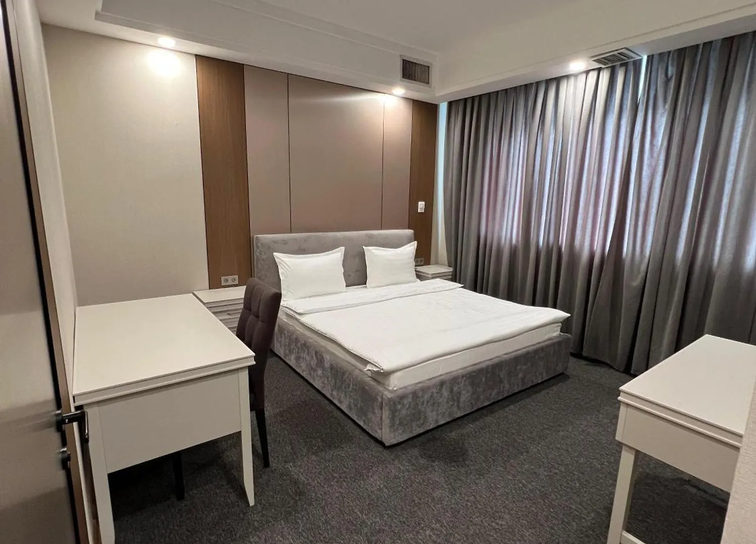 Mountain View Residence Hotel Almati